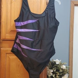 BATHING SUIT NWOT